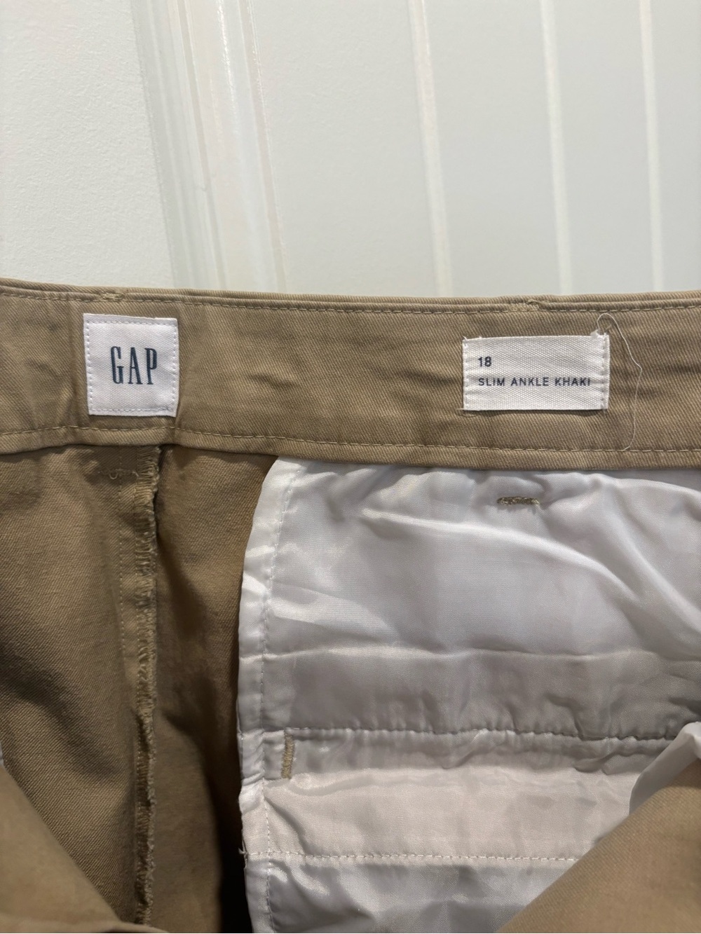 GAP Slim Ankle Khaki Pants - Tan